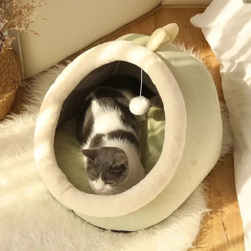 Cat Hideaway Villa: Washable Comfort House