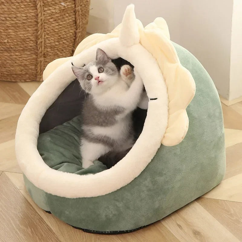 Cat Hideaway Villa: Washable Comfort House
